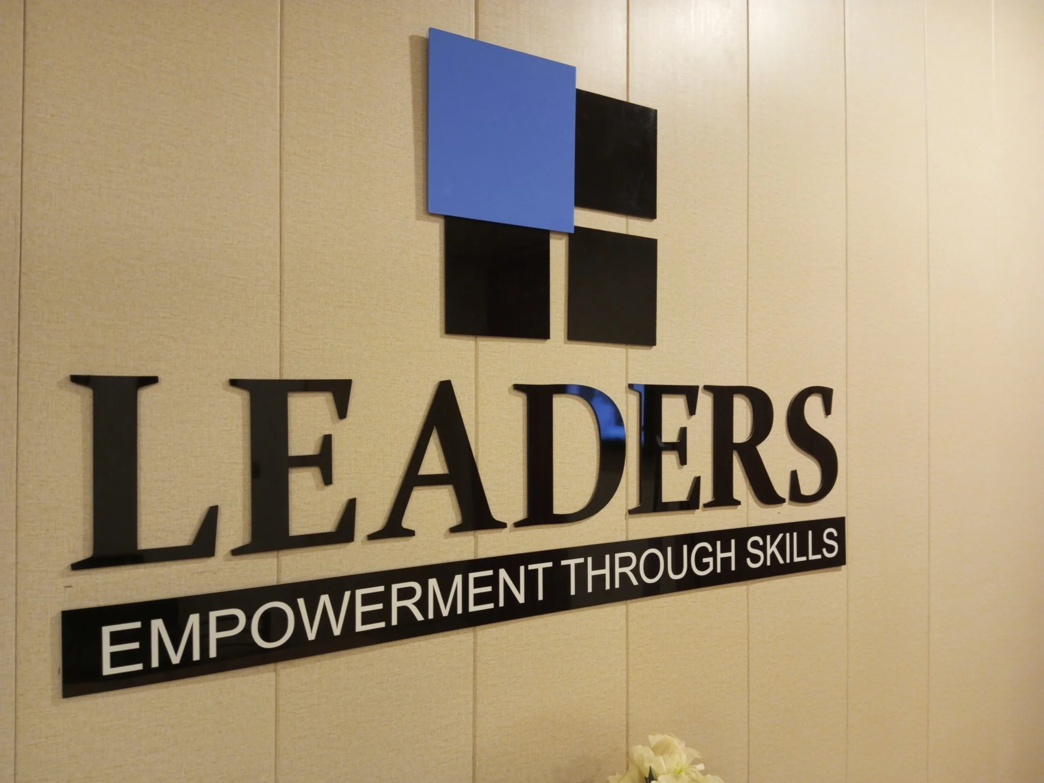 the-leaders-logo